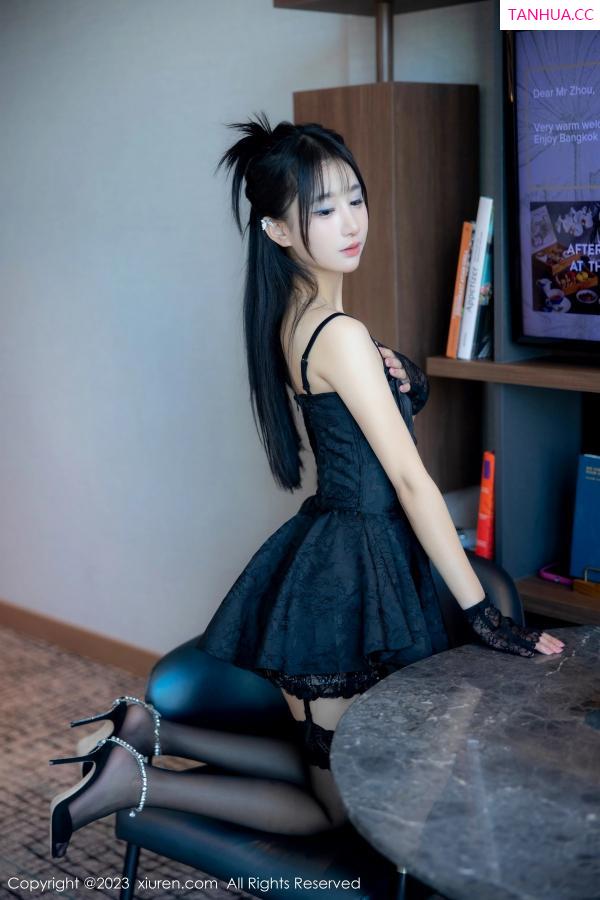 小果冻儿jelly  [XiuRen]高清写真图 2023.04.03 No.6516 小果冻儿 黑丝美腿第18张图片